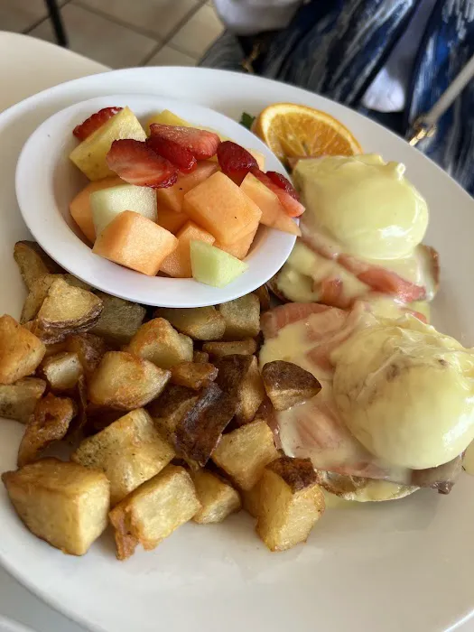 Elysee Bakery & Cafe Picture 5