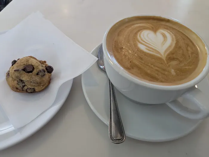 Elysee Bakery & Cafe Picture 9