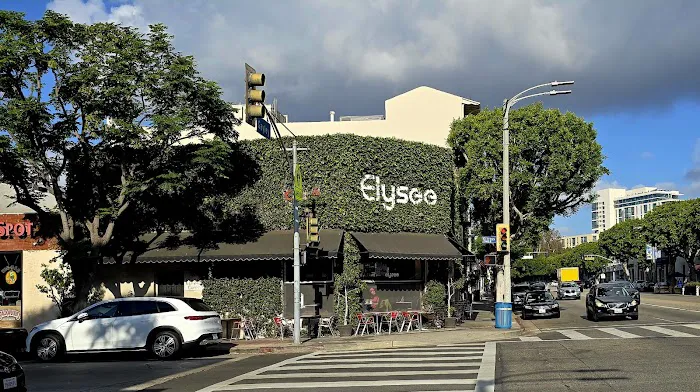 Elysee Bakery & Cafe Picture 1