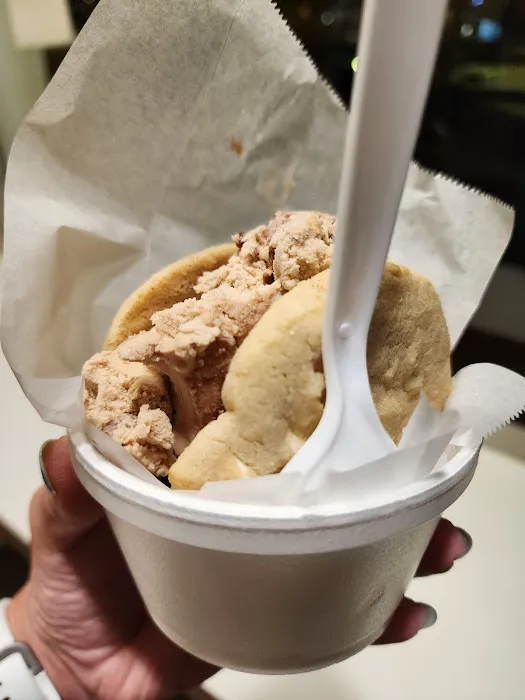 Diddy Riese Picture 4