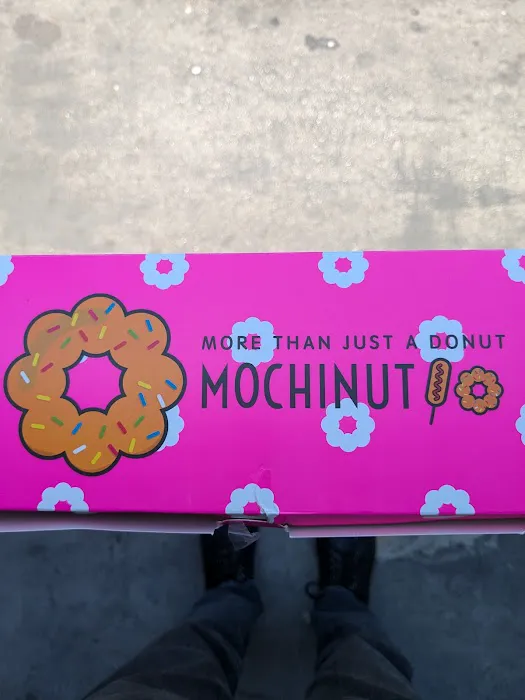 SWEET DONUT TIME (MOCHINUT) Picture 1