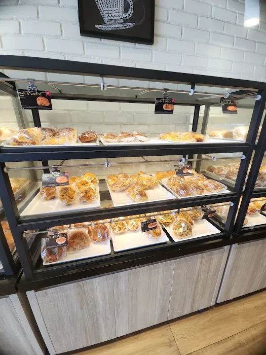 85C Bakery Cafe - Koreatown Picture 9