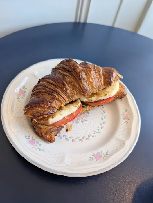 LA Chouquette Picture 4