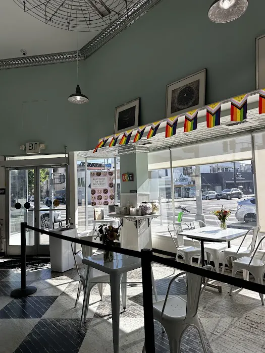 Magnolia Bakery - Los Angeles Picture 6