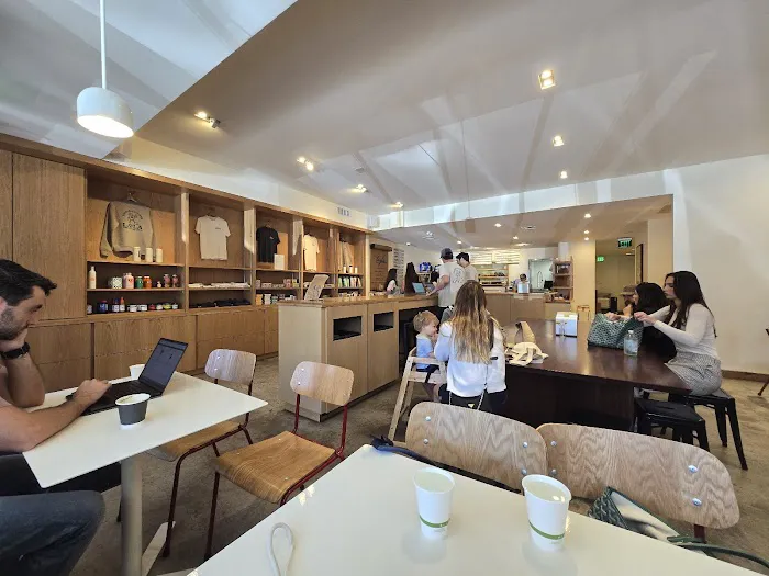 Layla Bagels & Coffee Beverly Hills Picture 3