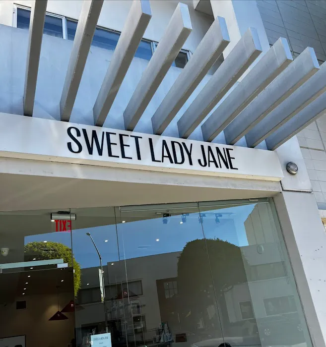 Sweet Lady Jane Beverly Hills Picture 3