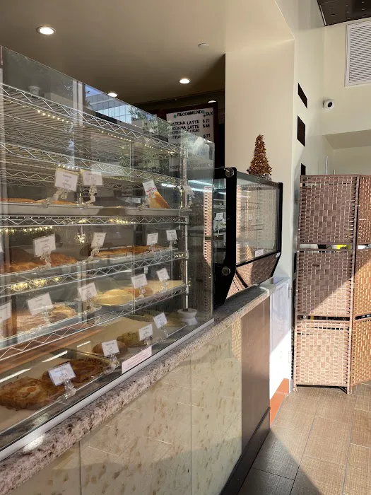 Yamazaki Bakery San Pedro And 2nd Picture 9