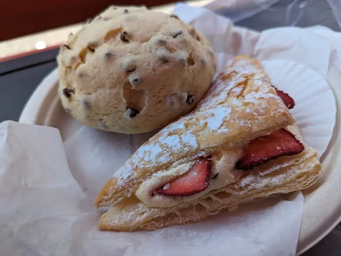 Yamazaki Bakery San Pedro And 2nd Picture 1