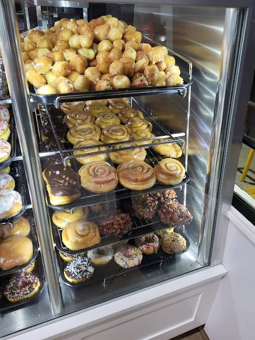 Winchell's Donut House Picture 10