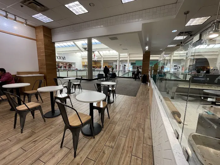 Cinnabon Picture 6
