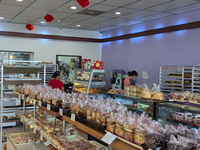 Domies Bakery Picture 1