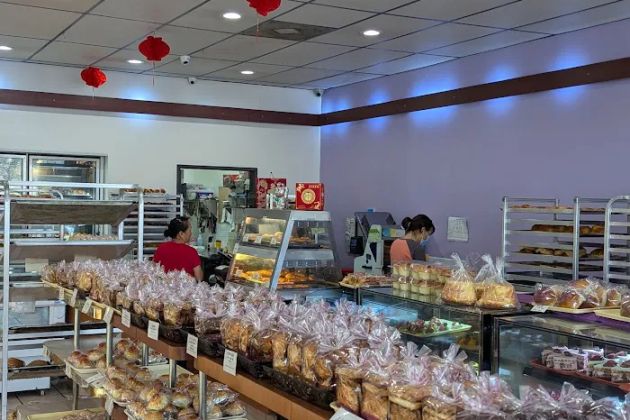 Domies Bakery