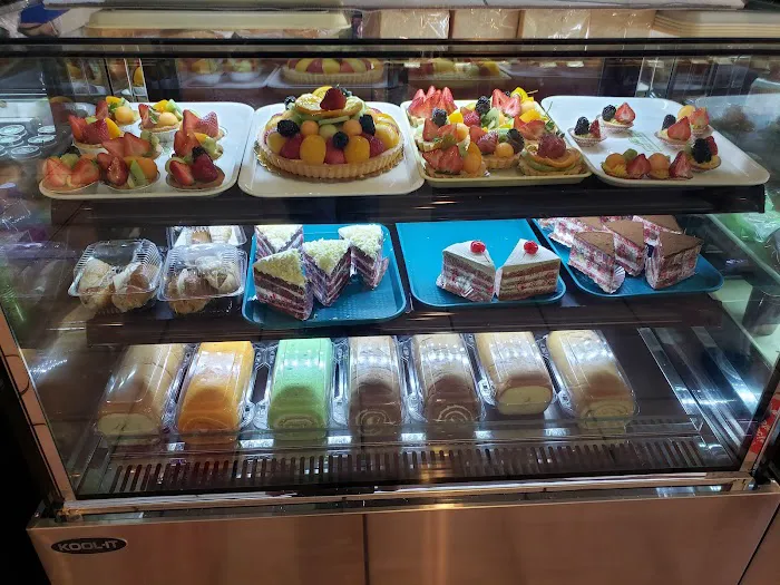 Domies Bakery Picture 6