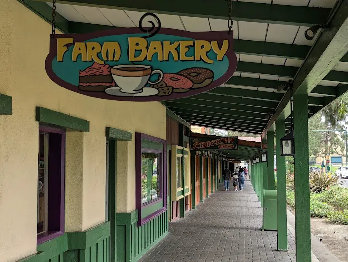 Knott's Berry Farm Bakery Picture 4