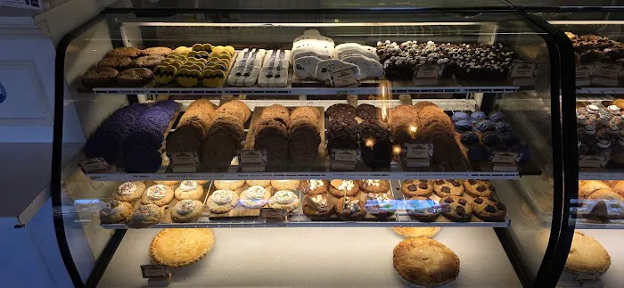 Knott's Berry Farm Bakery Picture 3
