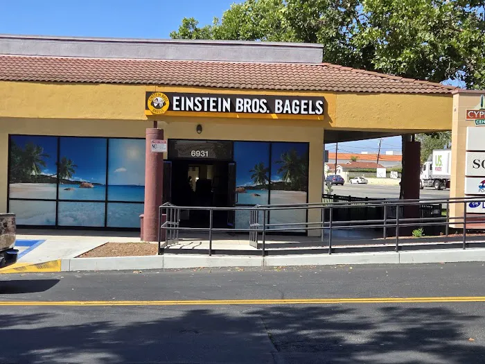 Einstein Bros. Bagels Picture 2
