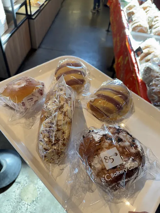 85°C Bakery Cafe - Buena Park Picture 4