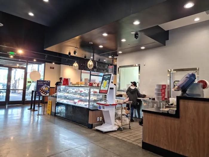 85°C Bakery Cafe - Buena Park Picture 7