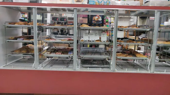 Heidi's Donuts Picture 2