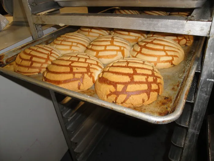 Leobardo's Bakery & Cafe Picture 5