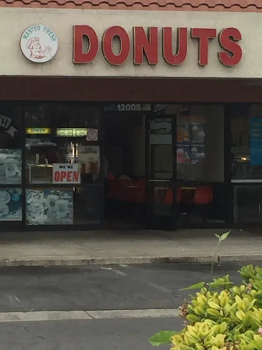 Master Fresh Donuts Picture 6