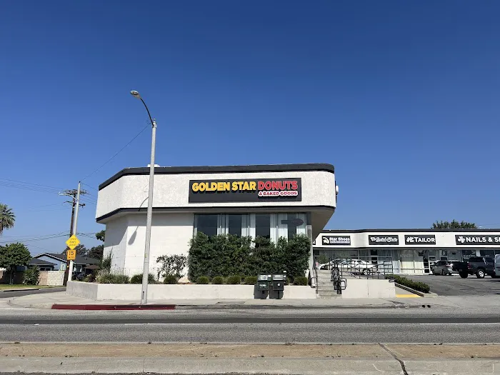 Golden Star Donuts Picture 2