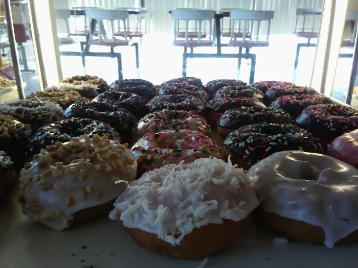 Golden Star Donuts Picture 8
