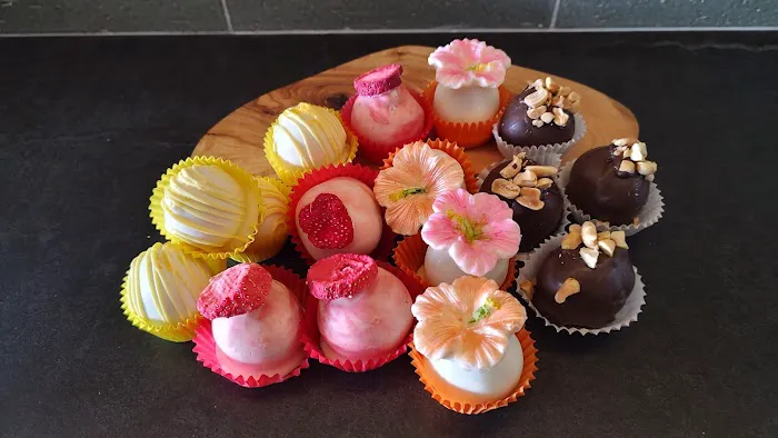 Sweet Treats by Julie Picture 1