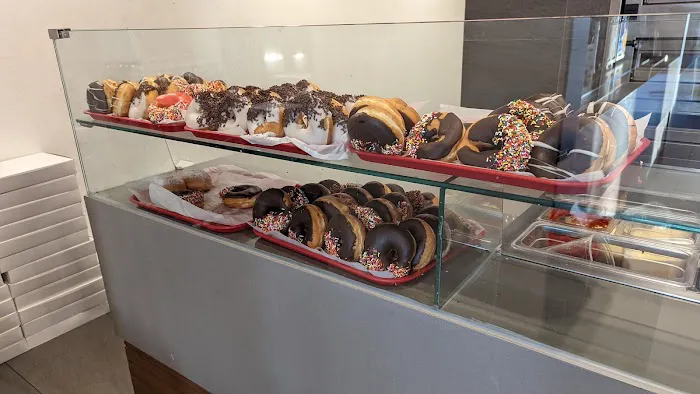 Four Corners Kosher Bagel & Cafe Picture 4