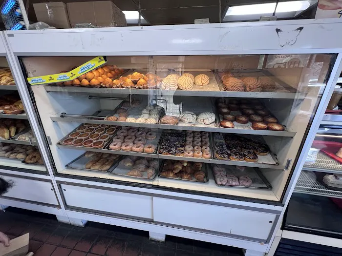 La Superior Panaderia Picture 2