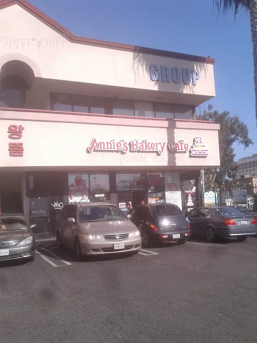 Annie's Bakery Cafe Picture 8