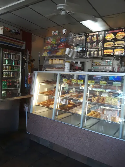 Magee's Donuts Picture 4