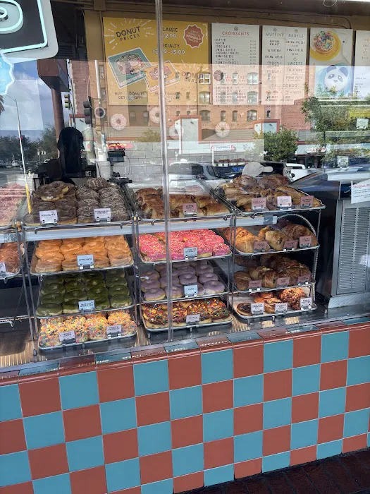 California Donuts Picture 7