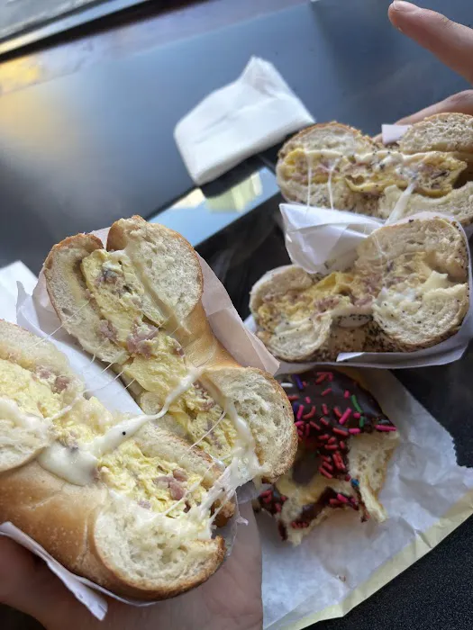 Winchell's Donut House Picture 6
