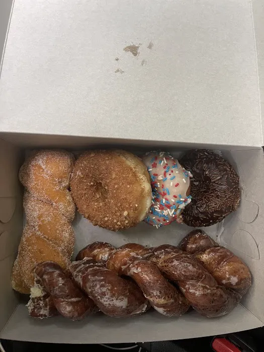 Magee's Donuts Picture 9