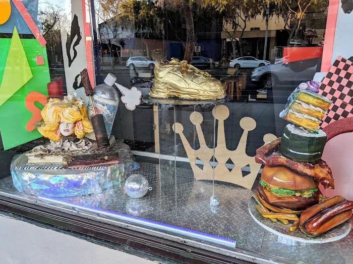 Cake and Art Picture 10