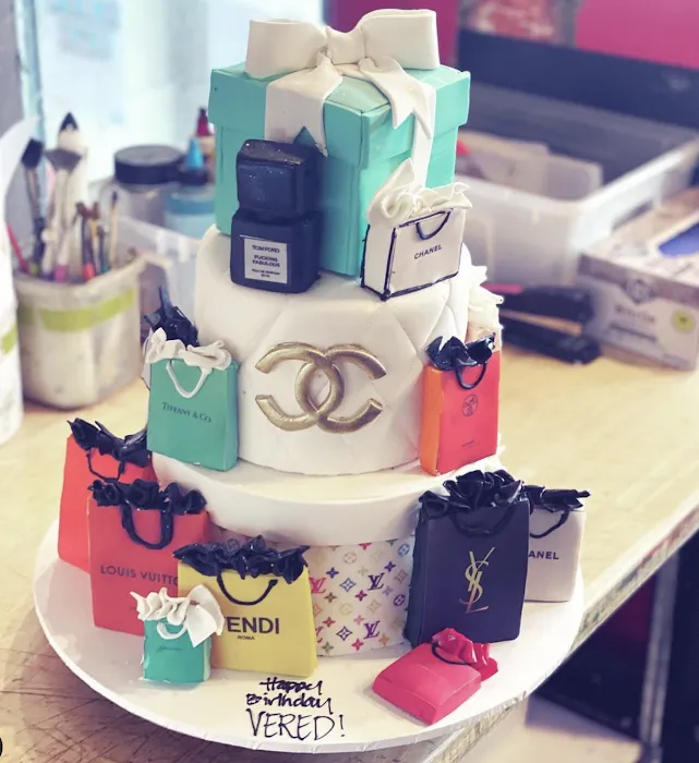 Cake and Art Picture 3