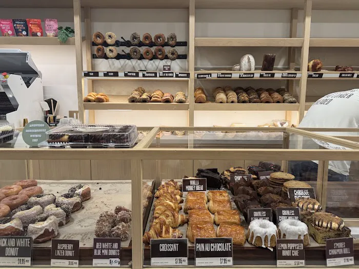 Modern Bread and Bagel Picture 5