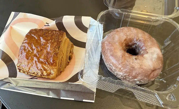 Modern Bread and Bagel Picture 7