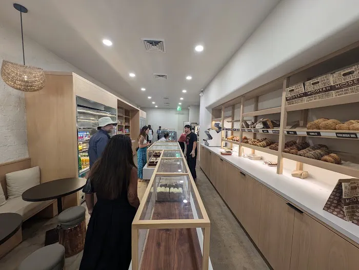 Modern Bread and Bagel Picture 6