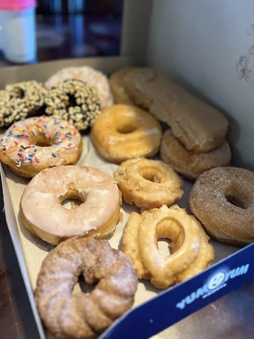 Yum Yum Donuts Picture 2