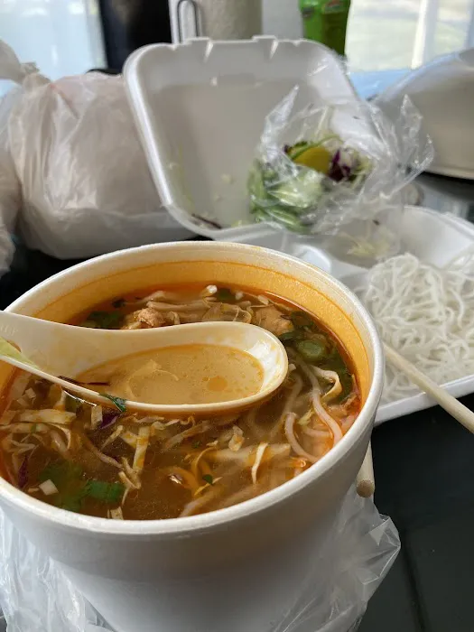 Hue Thai Bakery & Deli Picture 5
