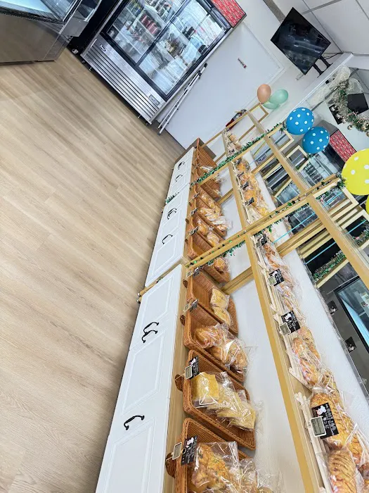 KK Bakery 甜茉里麵包蛋糕坊 Picture 2