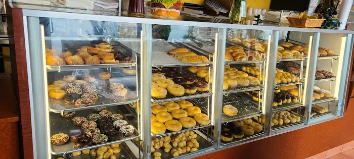 Williams Doughnuts Picture 1