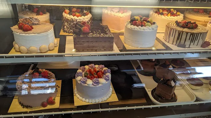 Simply Splendid Bakery Picture 4