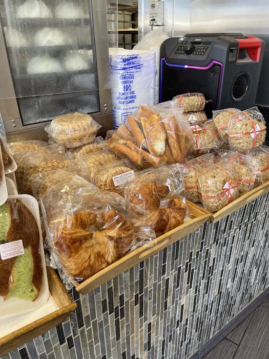 Saigon Bakery & Sandwiches Picture 5