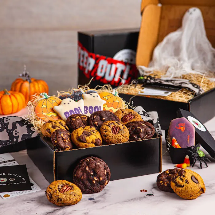 In the black cookie co Picture 9