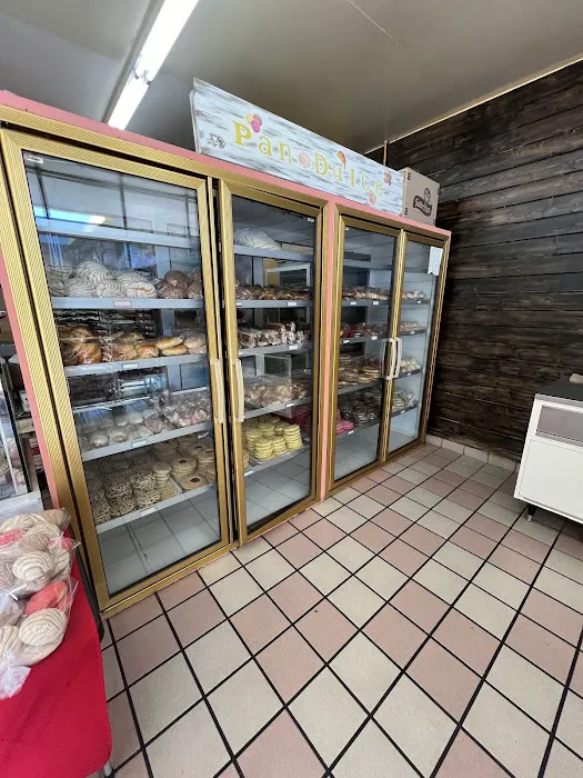 Mendoza's Bakery Picture 3