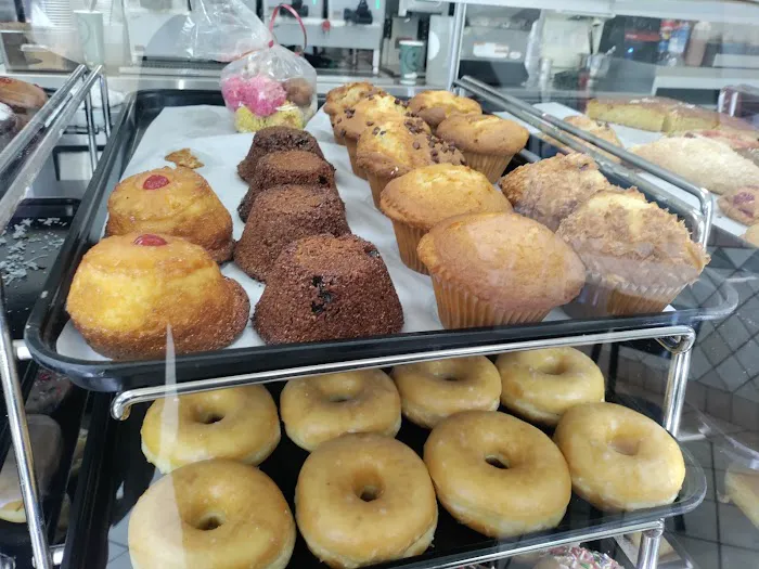 Yum Yum Donuts Picture 4