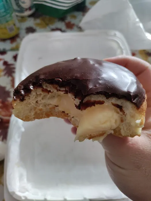 Yum Yum Donuts Picture 1